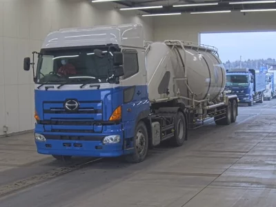 Hino PROFIA