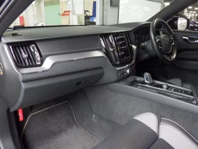 Volvo XC60  с аукциона в Японии