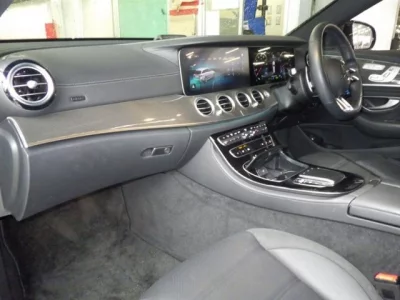 Mercedes-Benz AMG  с аукциона в Японии