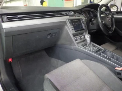 Volkswagen Passat  с аукциона в Японии