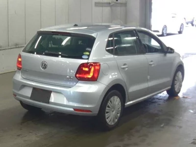Volkswagen Polo  с аукциона в Японии
