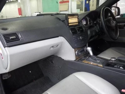 Mercedes-Benz C CLASS  с аукциона в Японии