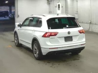 Volkswagen Tiguan лот № 592 оценка 4  с аукциона в Японии 4