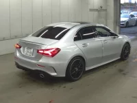 Mercedes-Benz AMG лот № 586 оценка 4.5  с аукциона в Японии 1