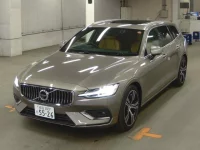 Volvo V60 лот № 655 оценка 4.5  с аукциона в Японии 3