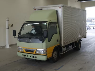 Isuzu ELF