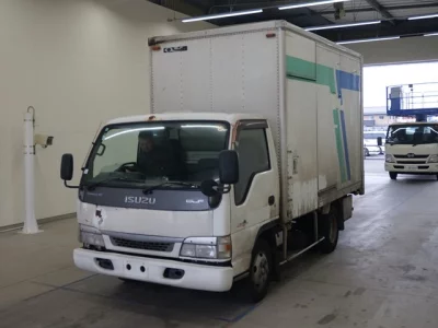 Isuzu ELF