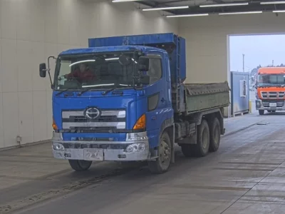 Hino TRUCK