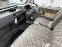 Mazda BONGO лот № 1613 оценка 3.5  с аукциона в Японии 4
