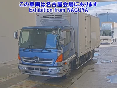 Hino TRUCK