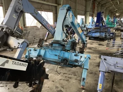 TADANO CRANE