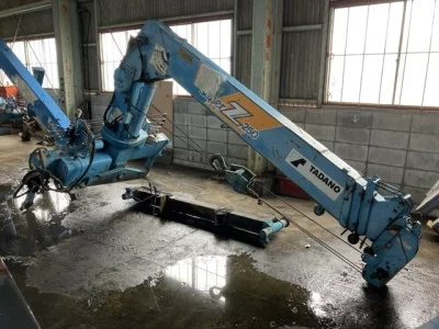 TADANO CRANE