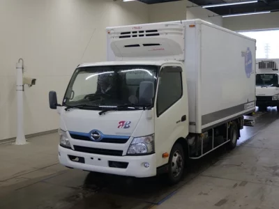Hino DUTRO  с аукциона в Японии