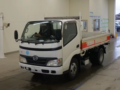 Hino DUTRO  с аукциона в Японии