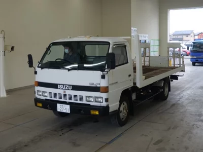 Isuzu ELF
