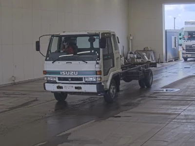 Isuzu FORWARD