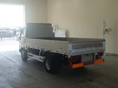 Hino DUTRO  с аукциона в Японии