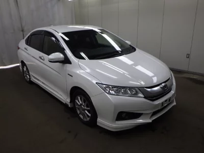 Honda GRACE  с аукциона в Японии