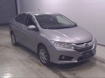 Honda GRACE  с аукциона в Японии