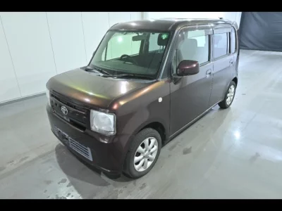 Toyota PIXIS SPACE  с аукциона в Японии