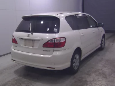 Toyota Ipsum