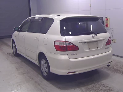Toyota Ipsum