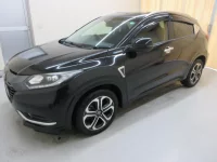 Honda VEZEL лот № 28035 оценка 3  с аукциона в Японии 1
