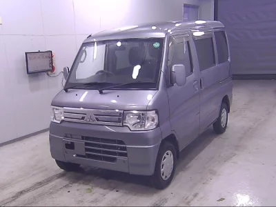 Mitsubishi Minicab Van