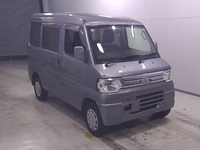 Mitsubishi Minicab Van