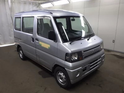 Mitsubishi Minicab Van