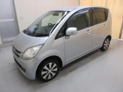 Daihatsu MOVE  с аукциона в Японии