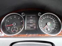 Volkswagen Passat лот № 33520 оценка 4  с аукциона в Японии 8