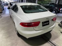 Jaguar XE лот № 32015 оценка 4  с аукциона в Японии 1