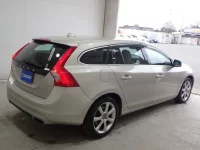 Volvo V60 лот № 31008 оценка 4  с аукциона в Японии 7