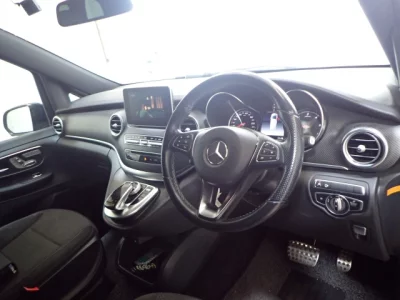 Mercedes-Benz V CLASS