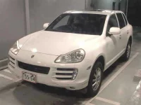 Porsche Cayenne лот № 8080 оценка 4  с аукциона в Японии 3