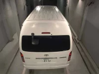 Toyota HIACE лот № 305 оценка R  с аукциона в Японии 6