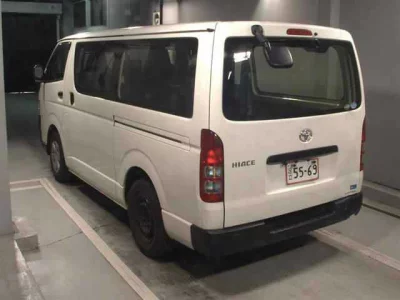 Toyota HiAce Van