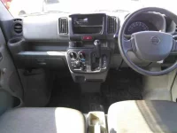 Nissan CLIPPER VAN лот № 8249 оценка 3.5  с аукциона в Японии 7