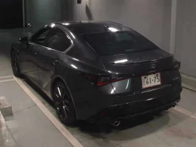 Lexus IS