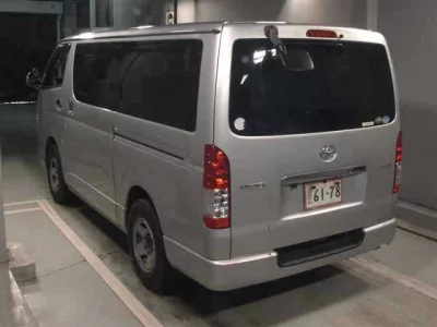 Toyota HiAce Van
