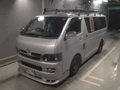 Toyota HiAce Van