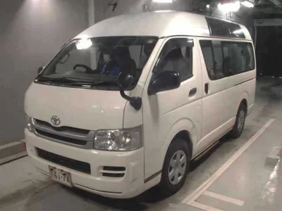 Toyota HiAce Van