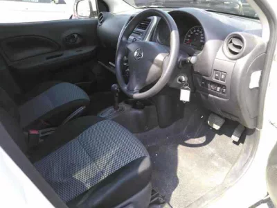 Nissan MARCH  с аукциона в Японии