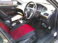 Honda INSPIRE лот № 8444 оценка 4  с аукциона в Японии 2