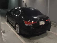 Honda INSPIRE лот № 8444 оценка 4  с аукциона в Японии 1