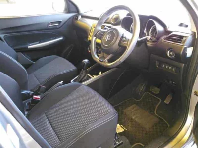 Suzuki SWIFT  с аукциона в Японии