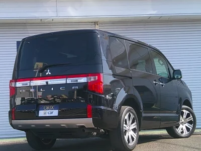 Mitsubishi Delica D:5