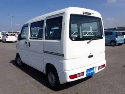 Mitsubishi Minicab Van