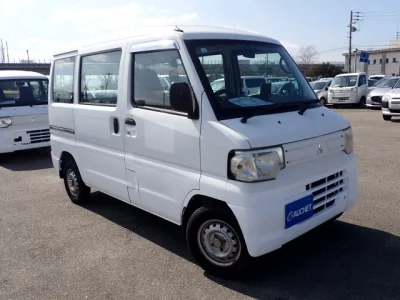 Mitsubishi Minicab Van